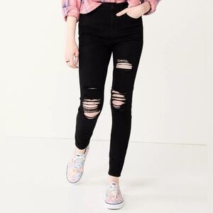 SO Black Distressed High-Rise Crop Jegging Jeans